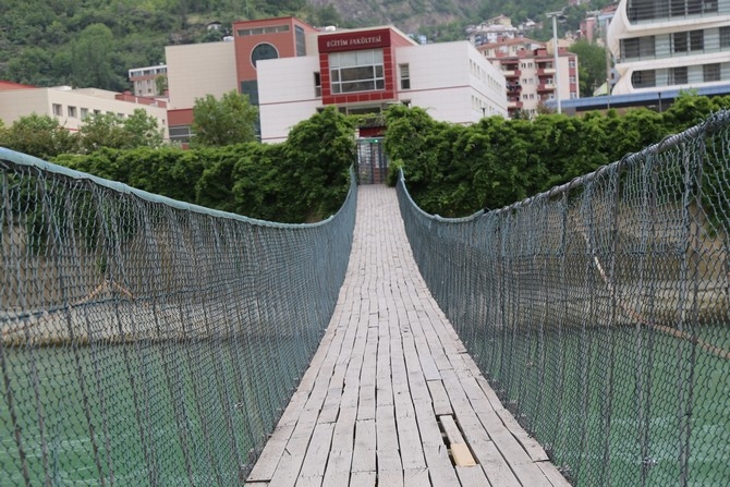 Türkiye’nin ilk turnikeli asma köprüsü Artvin’de 3
