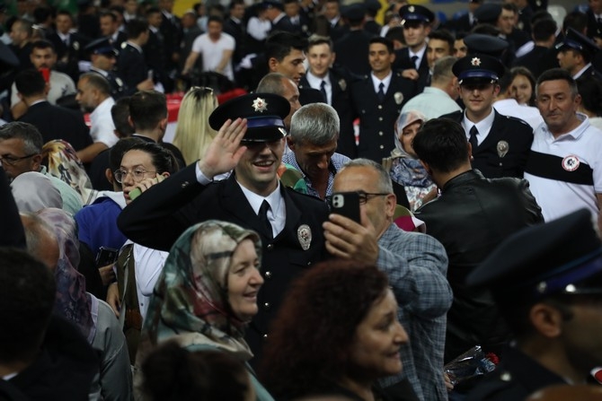 Rize'de polis adayları mezuniyet heyecanı yaşadı 18