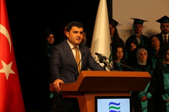 Recep Tayyip Erdoğan Üniversitesinde mezuniyet töreni düzenlendi 24