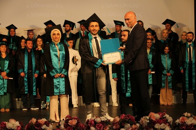 Recep Tayyip Erdoğan Üniversitesinde mezuniyet töreni düzenlendi 40