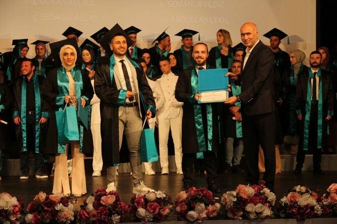 Recep Tayyip Erdoğan Üniversitesinde mezuniyet töreni düzenlendi 42
