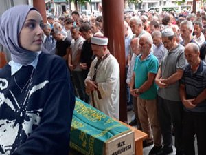 Rize'de denizde boğulan Ebrar Aktaş'ın cenazesi toprağa verild