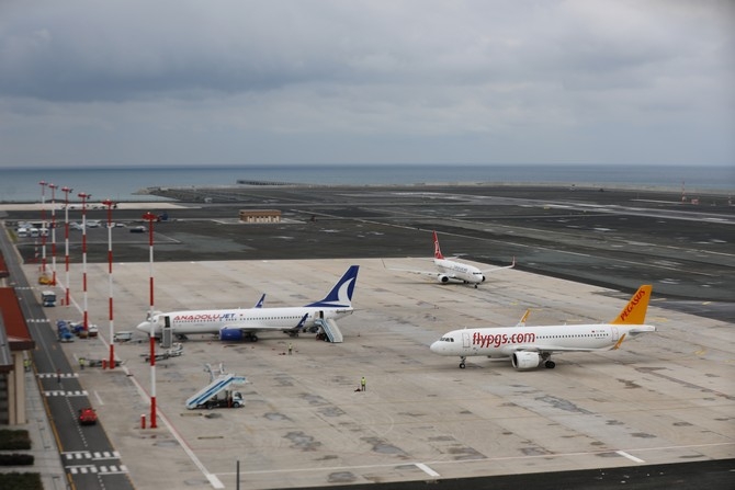Rize-Artvin Havalimanı'nda 3 ayda 196 bin 826 yolcu trafiği gerçekl 4