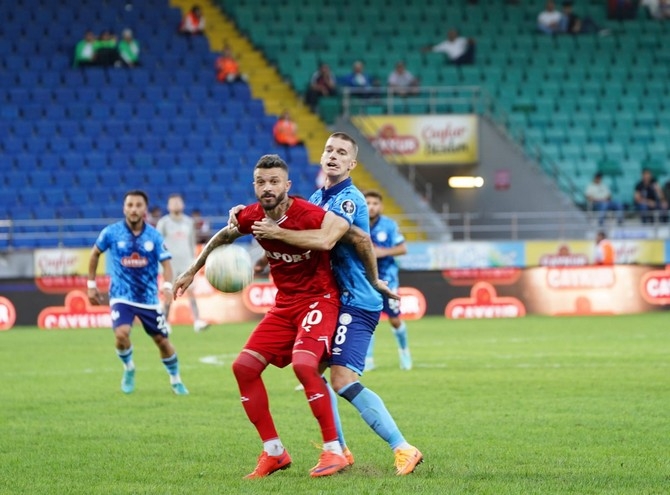 Çaykur Rizespor - Yılport Samsunspor maçından kareler 14