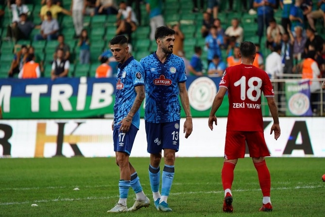 Çaykur Rizespor - Yılport Samsunspor maçından kareler 15