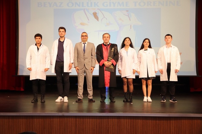 RTEÜ Tıp Fakültesi Beyaz Önlük Giyme Töreni Gerçekleştirildi 12