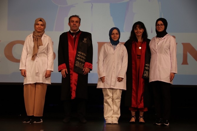 RTEÜ Tıp Fakültesi Beyaz Önlük Giyme Töreni Gerçekleştirildi 36