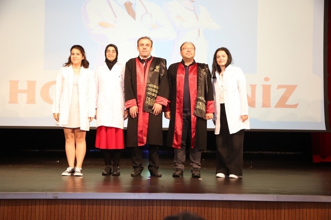 RTEÜ Tıp Fakültesi Beyaz Önlük Giyme Töreni Gerçekleştirildi 40