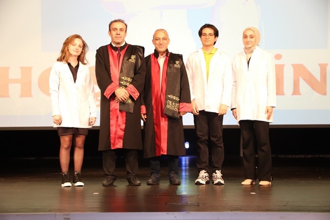 RTEÜ Tıp Fakültesi Beyaz Önlük Giyme Töreni Gerçekleştirildi 45