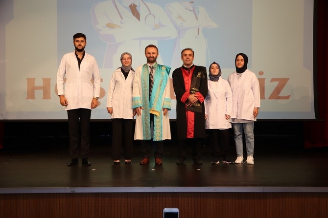 RTEÜ Tıp Fakültesi Beyaz Önlük Giyme Töreni Gerçekleştirildi 51