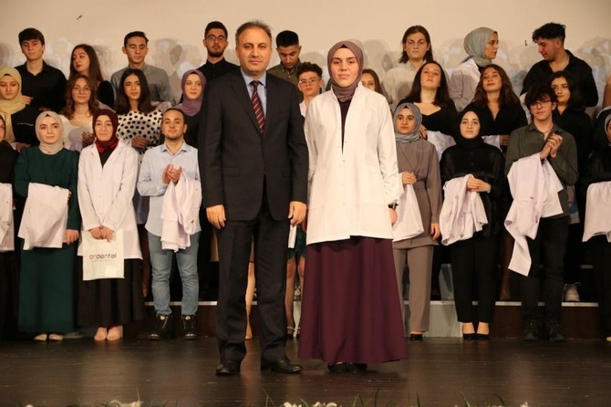 RTEÜ Diş Hekimliği Fakültesi Beyaz Önlük Giyme Töreni Gerçekleştirildi 12