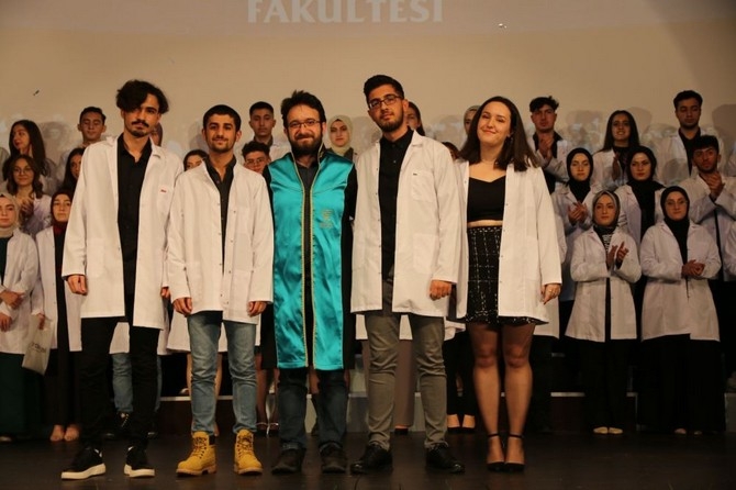 RTEÜ Diş Hekimliği Fakültesi Beyaz Önlük Giyme Töreni Gerçekleştirildi 21