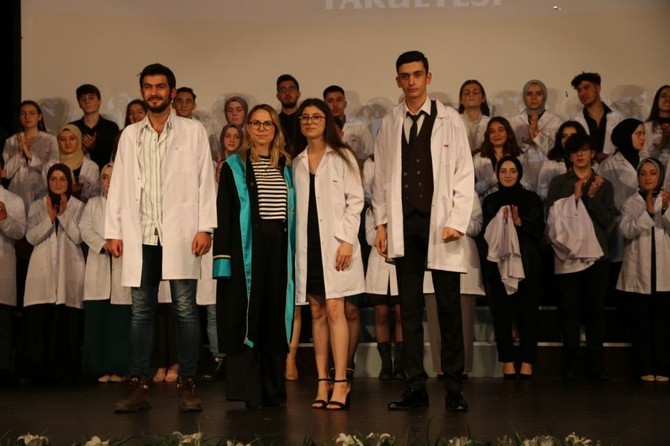 RTEÜ Diş Hekimliği Fakültesi Beyaz Önlük Giyme Töreni Gerçekleştirildi 26
