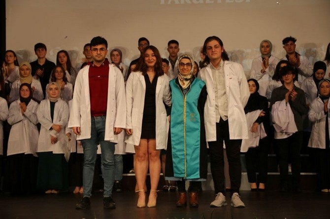 RTEÜ Diş Hekimliği Fakültesi Beyaz Önlük Giyme Töreni Gerçekleştirildi 27