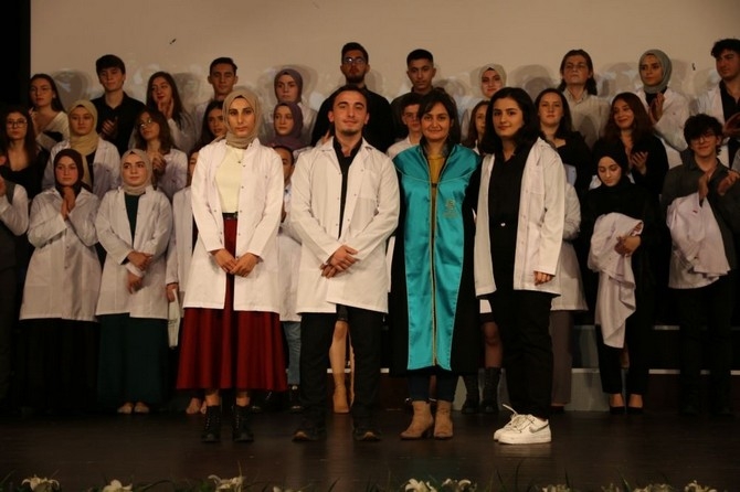 RTEÜ Diş Hekimliği Fakültesi Beyaz Önlük Giyme Töreni Gerçekleştirildi 29