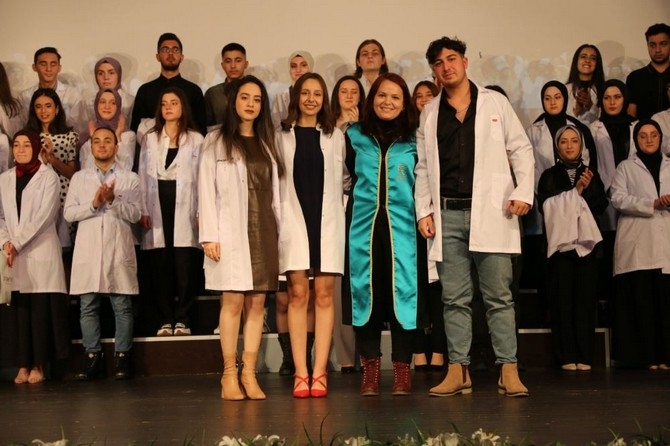 RTEÜ Diş Hekimliği Fakültesi Beyaz Önlük Giyme Töreni Gerçekleştirildi 31