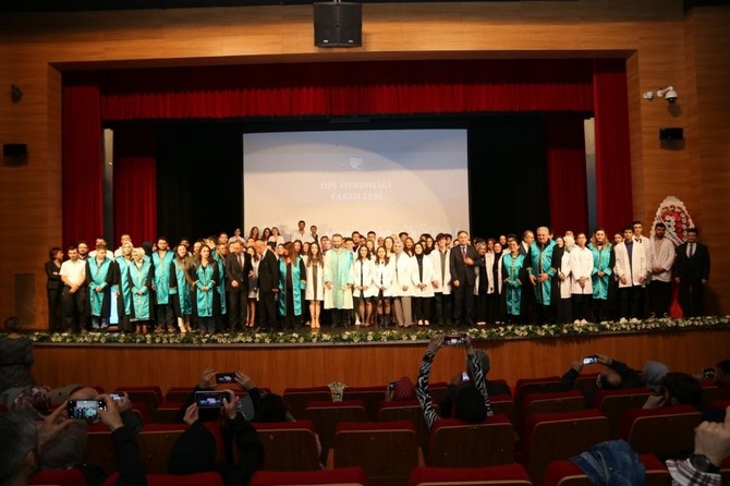 RTEÜ Diş Hekimliği Fakültesi Beyaz Önlük Giyme Töreni Gerçekleştirildi 35