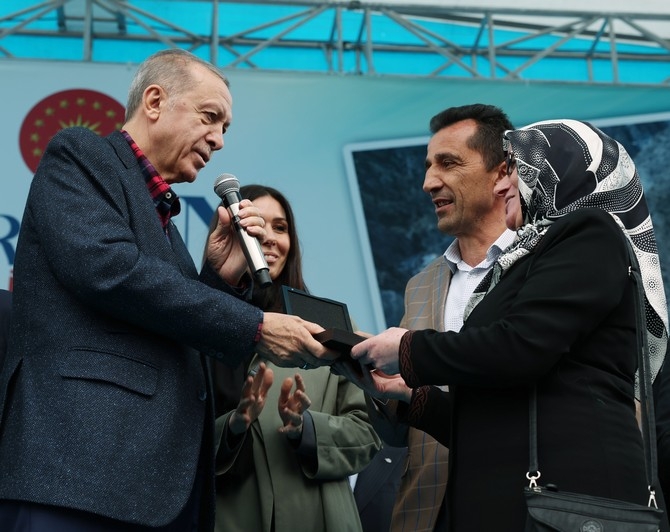 Cumhurbaşkanı Erdoğan Yusufeli Barajı ve HES'i Hizmete Açtı 11