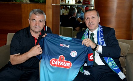 Erdoğan Rizespor'un Kupasını Kaldırdı 4