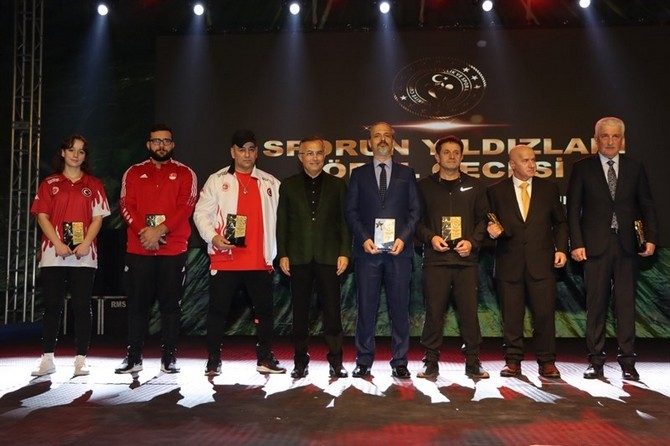 Rize'de Sporun Yıldızları Ödül Töreni Düzenlendi 11