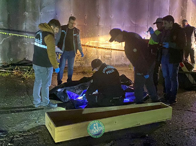 Rize'de Trafik Kazası 2 ölü, 3 Yaralı 9
