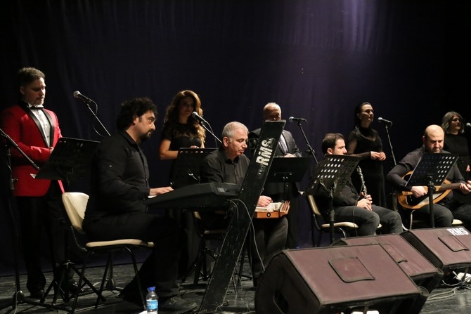 Türk sanat müziği bestecisi Sadettin Kaynak, ölüm yıl dönümünde Rize 17