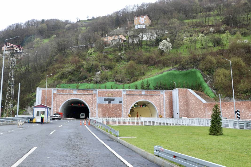 Yeni Zigana Tüneli açılış için gün sayıyor 9