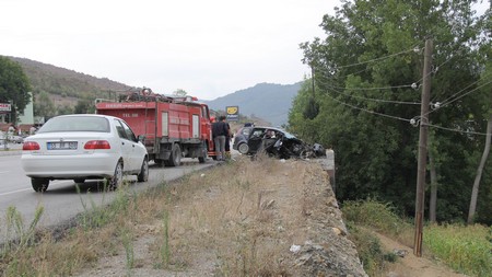 Rizeli Aile Kaza Geçirdi 2 Ölü 3 Yaralı 9