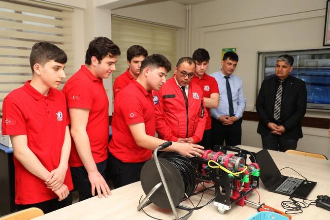 Rize'de meslek lisesi öğrencileri, su altı sistemleri araçlarıyla TEKNOFEST'te yarışacak 4