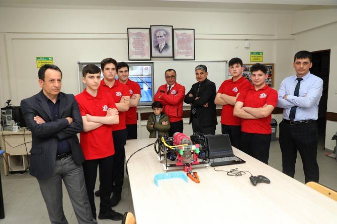 Rize'de meslek lisesi öğrencileri, su altı sistemleri araçlarıyla TEKNOFEST'te yarışacak 6