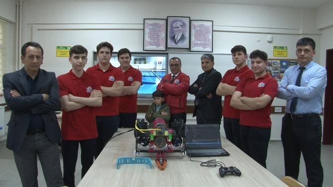 Rize'de meslek lisesi öğrencileri, su altı sistemleri araçlarıyla TEKNOFEST'te yarışacak 9