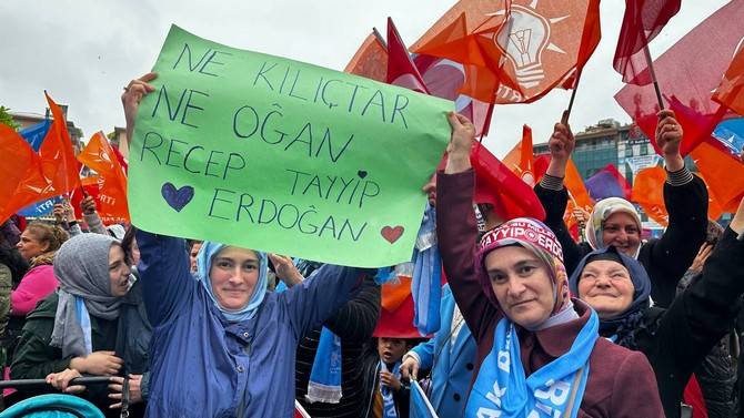 AK Parti Rize’de Sevgi Yürüyüşü Düzenledi 2