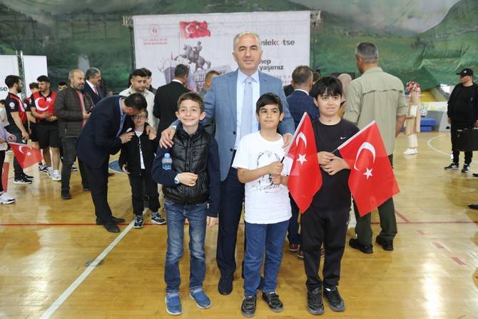 Rize’de 19 Mayıs Atatürk'ü Anma Gençlik ve Spor Bayramı coşkuyla kutlandı 12
