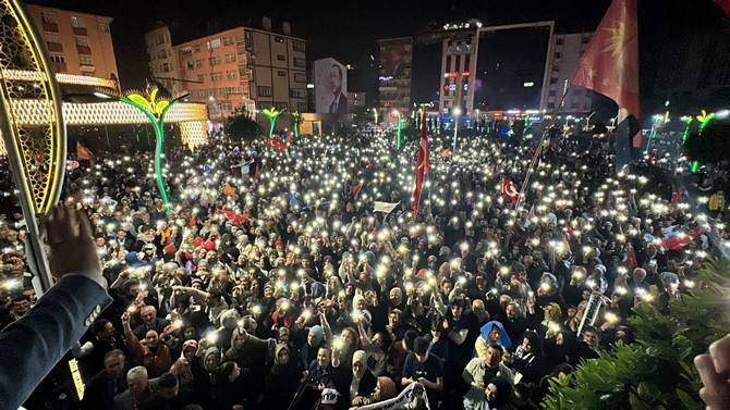 Cumhurbaşkanı Erdoğan'ın seçim başarısı Rize'de kutlanıyor 20