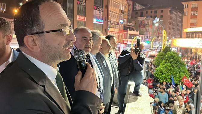 Cumhurbaşkanı Erdoğan'ın seçim başarısı Rize'de kutlanıyor 33