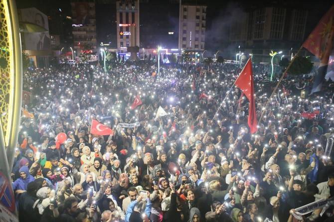 Cumhurbaşkanı Erdoğan'ın seçim başarısı Rize'de kutlanıyor 8