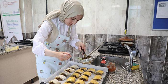 Rize'de öğretmenler yaptıkları yemeklerle yarıştı