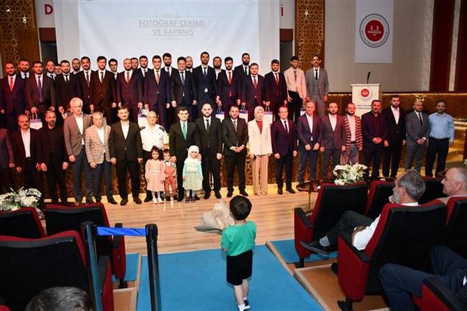 Rize Müftü Yusuf Karali Dini Yüksek İhtisas Merkezi'nde mezuniyet töreni düzenlendi 26