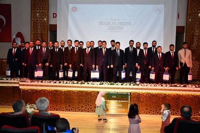 Rize Müftü Yusuf Karali Dini Yüksek İhtisas Merkezi'nde mezuniyet töreni düzenlendi 28