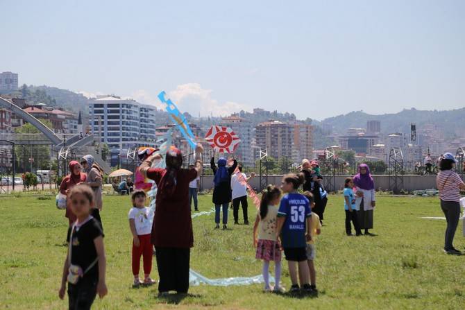 Rize Belediyesi Mahalleler Çocuk Futbol Turnuvası ve Şöleni Tamamlandı 12