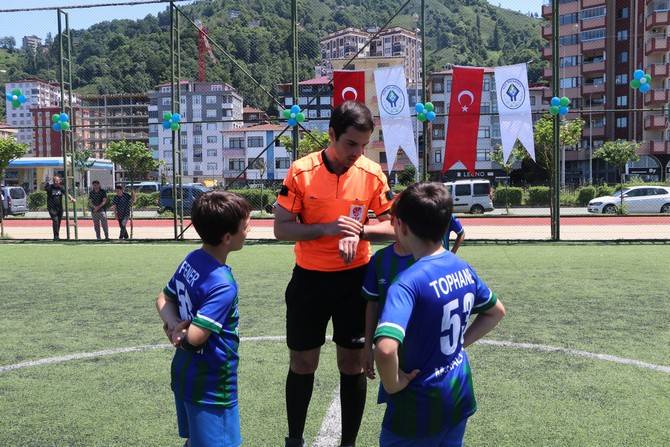 Rize Belediyesi Mahalleler Çocuk Futbol Turnuvası ve Şöleni Tamamlandı 25