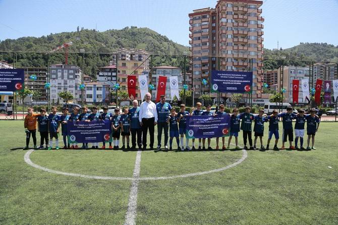 Rize Belediyesi Mahalleler Çocuk Futbol Turnuvası ve Şöleni Tamamlandı 35