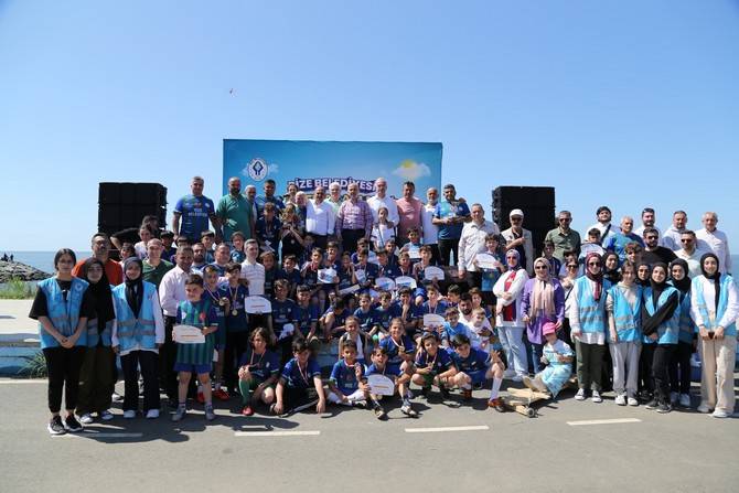Rize Belediyesi Mahalleler Çocuk Futbol Turnuvası ve Şöleni Tamamlandı 37