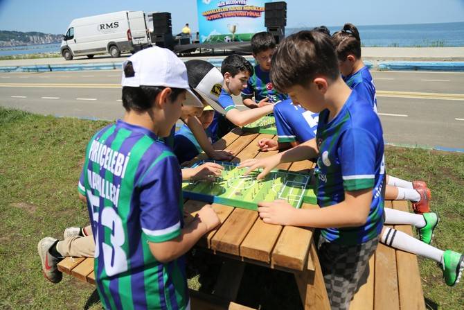 Rize Belediyesi Mahalleler Çocuk Futbol Turnuvası ve Şöleni Tamamlandı 7