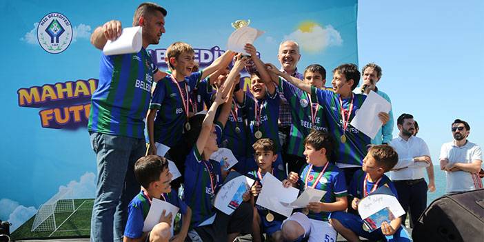 Rize Belediyesi Mahalleler Çocuk Futbol Turnuvası ve Şöleni Tamamlandı