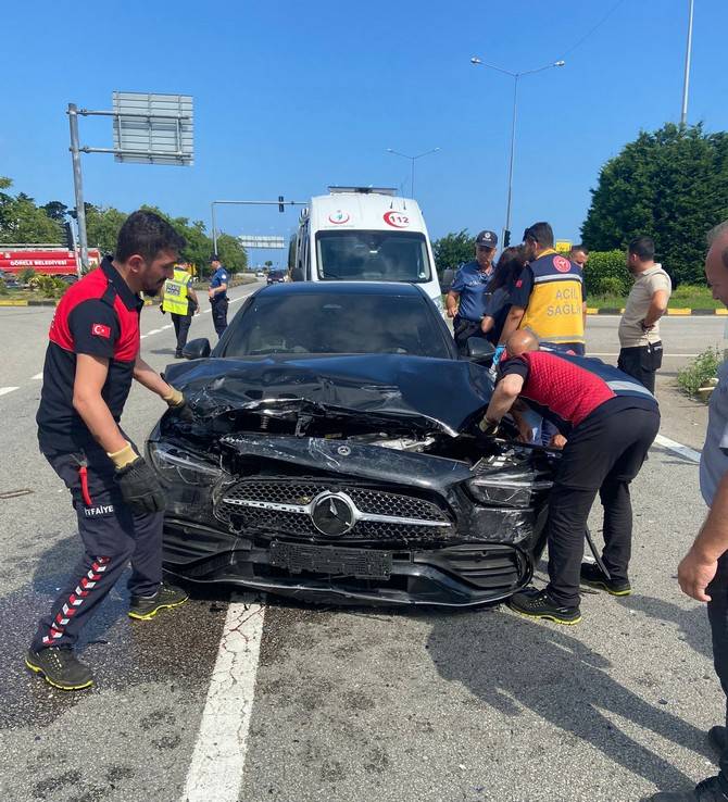 Galatasaray’ın Rizeli futbolcusu Barış Alper Yılmaz, Giresun'da trafik kazası geçirdi 5