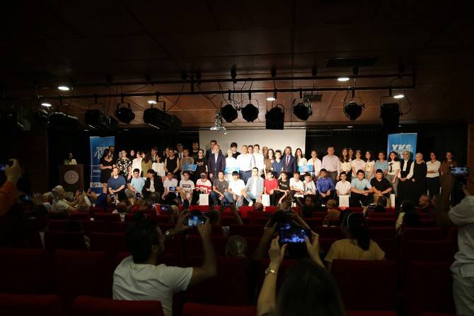 LGS ve YKS'de Rize'de Dereceye Giren Öğrenciler İçin Ödül Töreni Düzenlendi 14