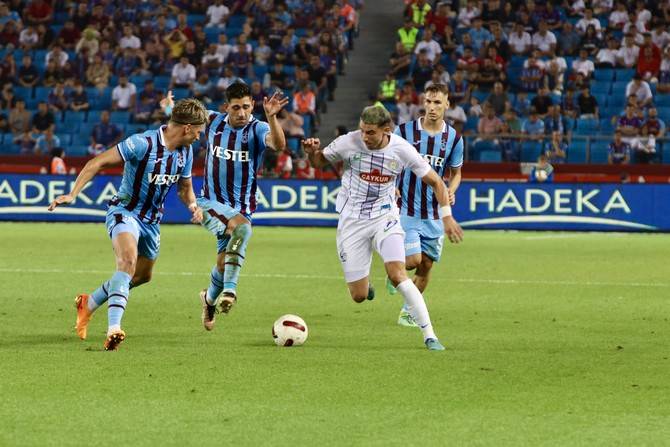 Trabzonspor-Çaykur Rizespor maçından kareler 34