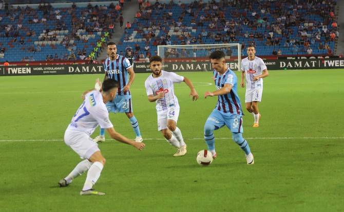Trabzonspor-Çaykur Rizespor maçından kareler 48