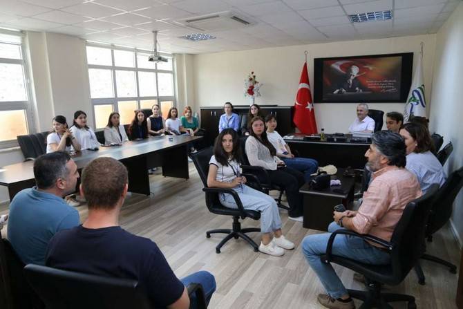 RTEÜ'de Stajını Tamamlayan Gürcü Öğrenciler Sertifikalarını Aldı 31